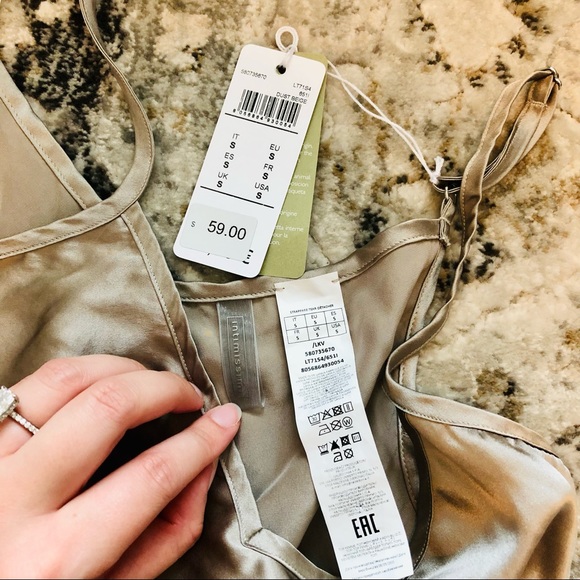 *SOLD* Intimissimi 100% Silk Satin Dust Beige V-Neck Top Lingerie - Picture 10 of 13